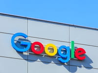 Google ne veut plus des fausses infos