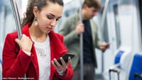 Mobile ou ordi ? Les Français ont choisi