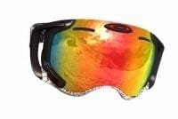Ski : un masque futuriste intègre un écran et lit la musique