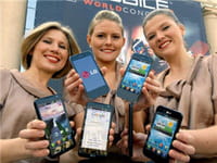 LG met la 3D sur smartphone et tablette, et lance l'Optimus 2X