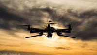 Aujourd’hui, les drones volent à Paris