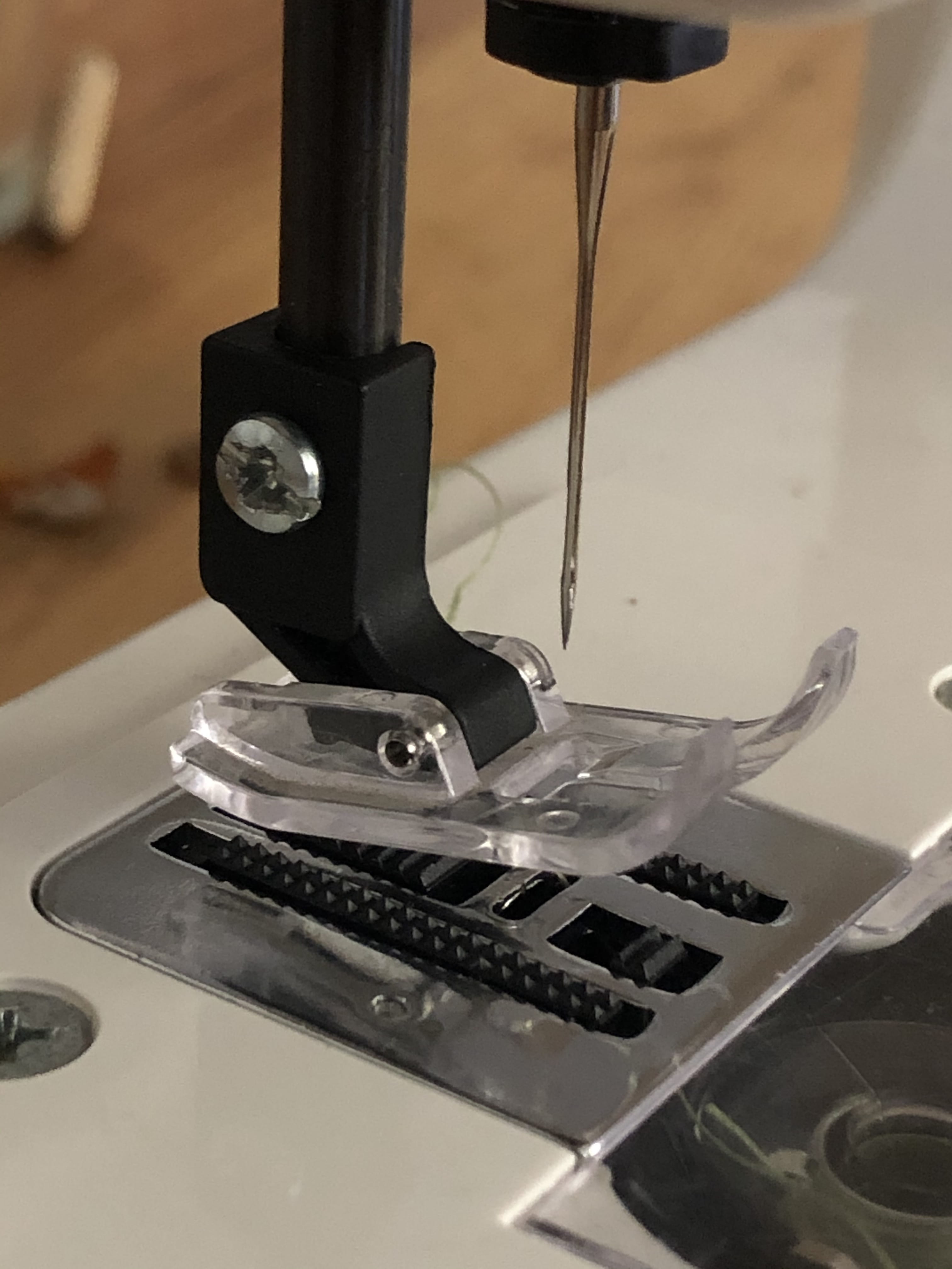 A Quoi Sert Un Pied De Biche Pied de biche non changeable ? - Forum Machine à coudre - Journal des