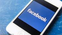 Facebook teste les commentaires en couleur