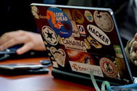 YouTube supprime les vidéos traitant de hacking et de piratage