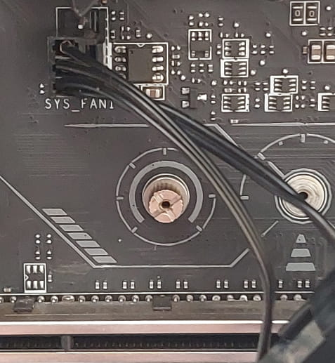 Cherche la vis m2 ssd