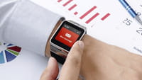 La smartwatch dépasse la montre suisse