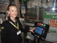 Qwesteo, sonder la satisfaction des clients en magasin en un clic